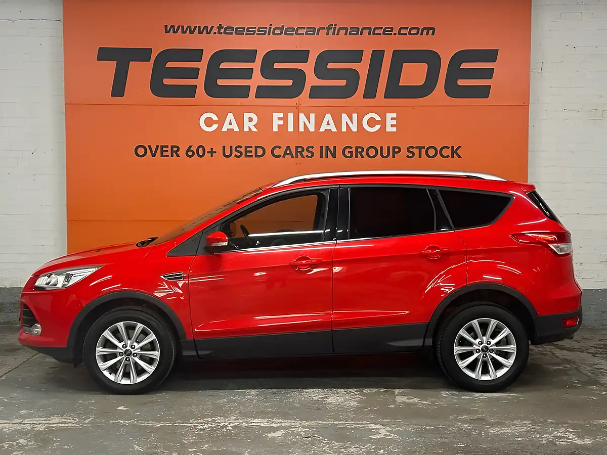 Used 2015 Ford Kuga Titanium Red - Interior and Exterior details 12