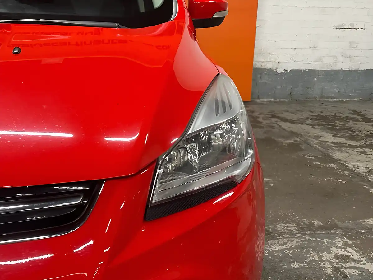 Used 2015 Ford Kuga Titanium Red - Interior and Exterior details 15