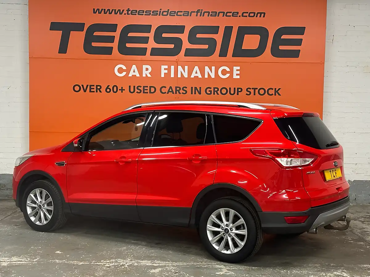 Used 2015 Ford Kuga Titanium Red - Interior and Exterior details 7