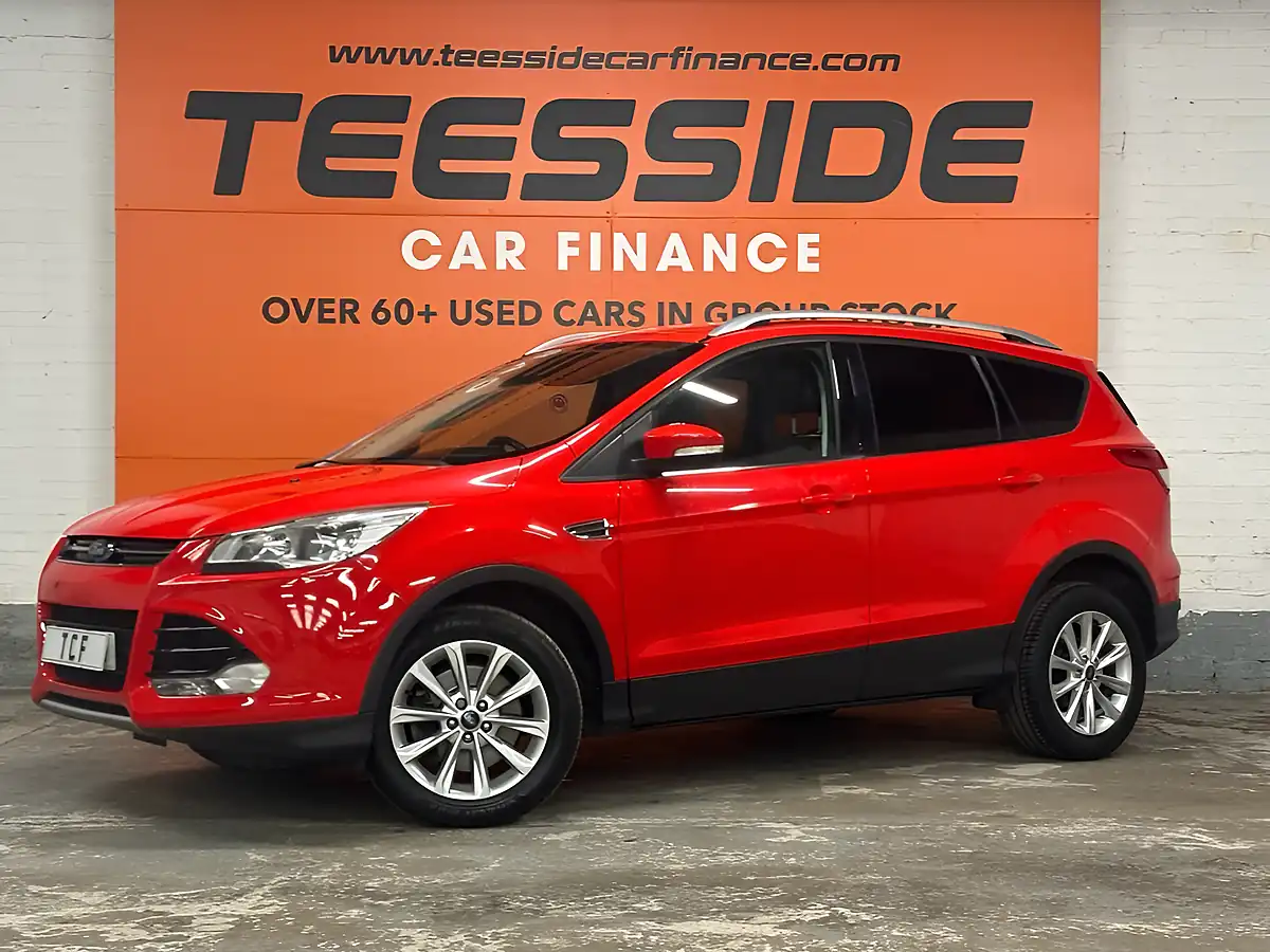 Used 2015 Ford Kuga Titanium Red - Interior and Exterior details 9