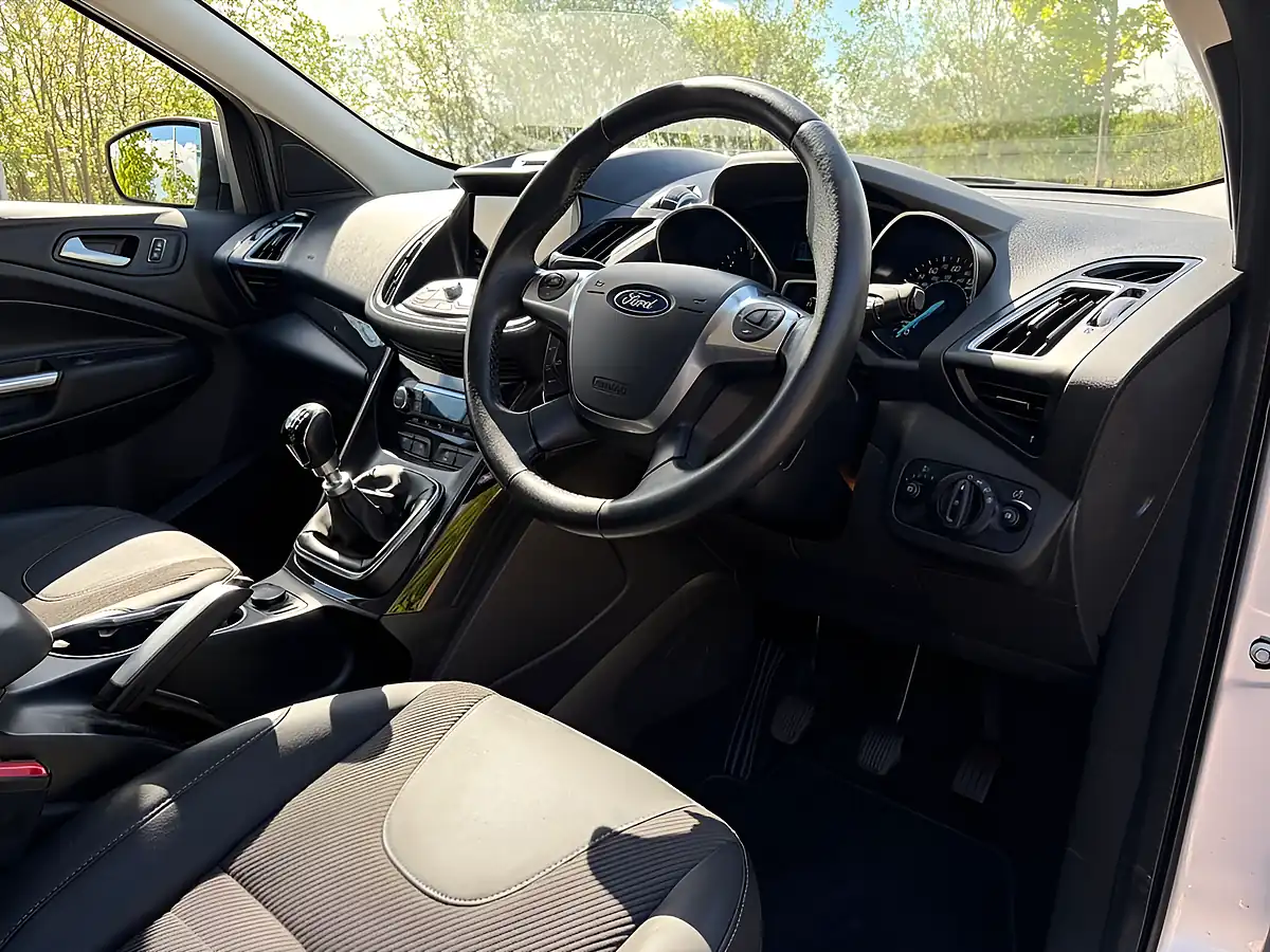 Used 2015 Ford Kuga Titanium Silver - Interior and Exterior details 12