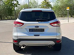 Used 2015 Ford Kuga Titanium Silver - Interior and Exterior details 4