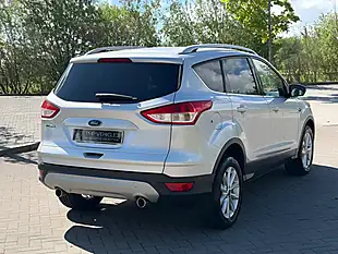 Used 2015 Ford Kuga Titanium Silver - Interior and Exterior details 5