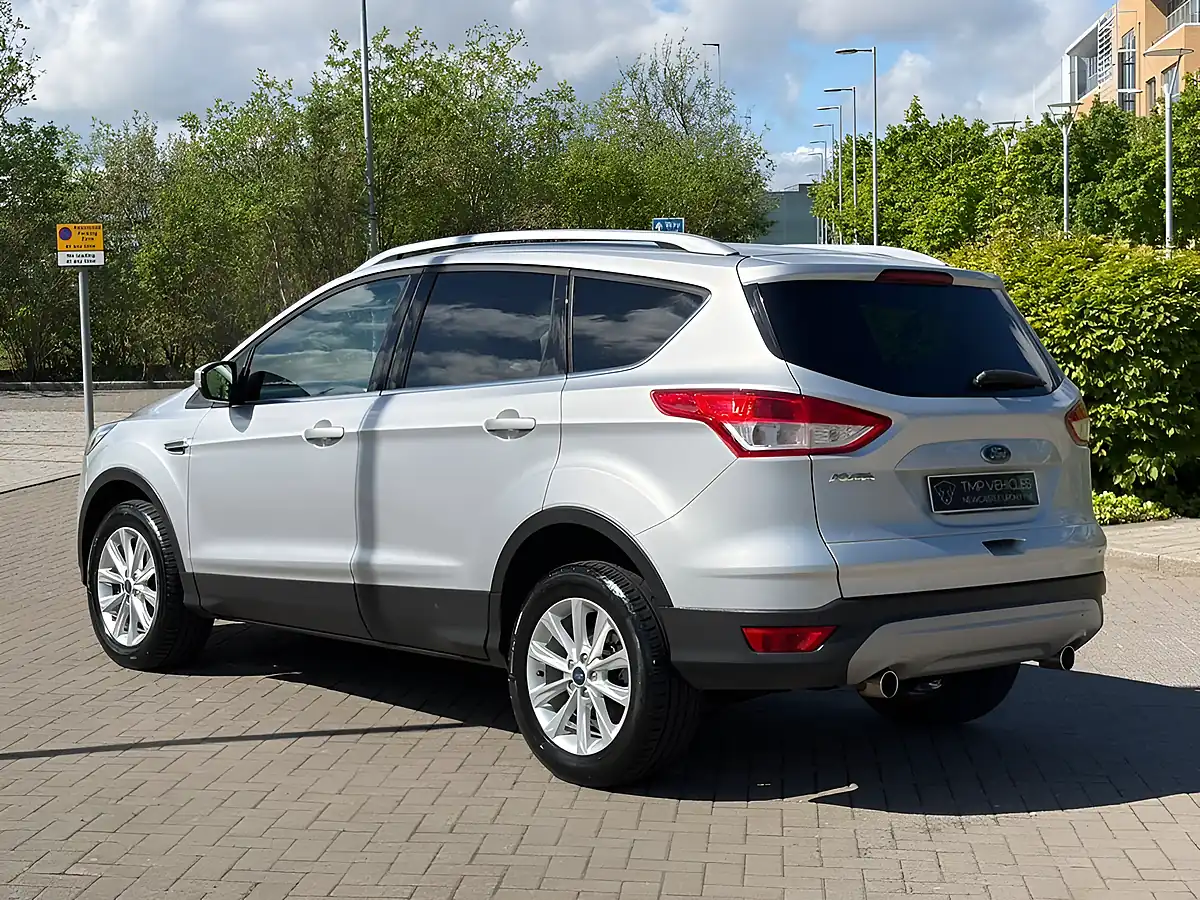 Used 2015 Ford Kuga Titanium Silver - Interior and Exterior details 8
