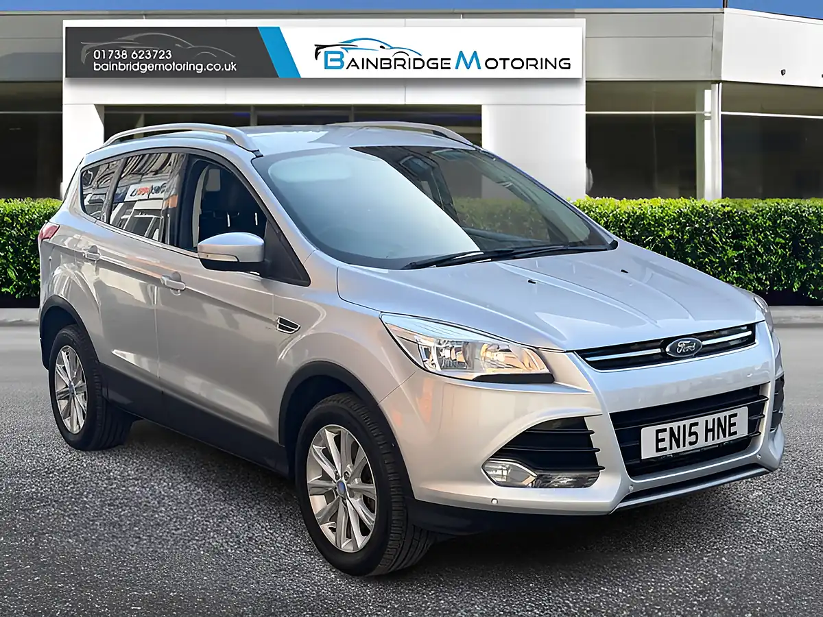 Used 2015 Ford Kuga Titanium Silver - Front View