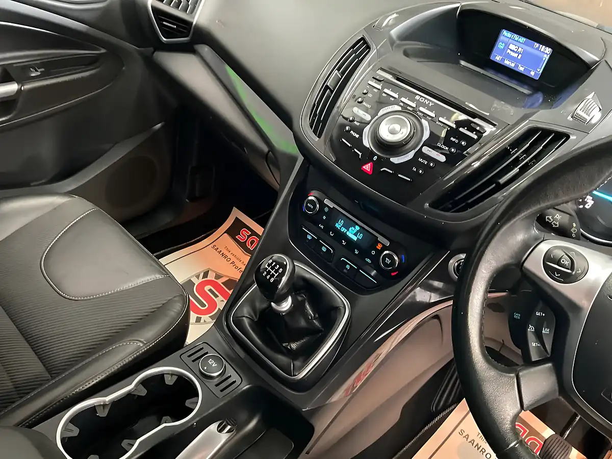 Used 2015 Ford Kuga Titanium Silver - Interior and Exterior details 12