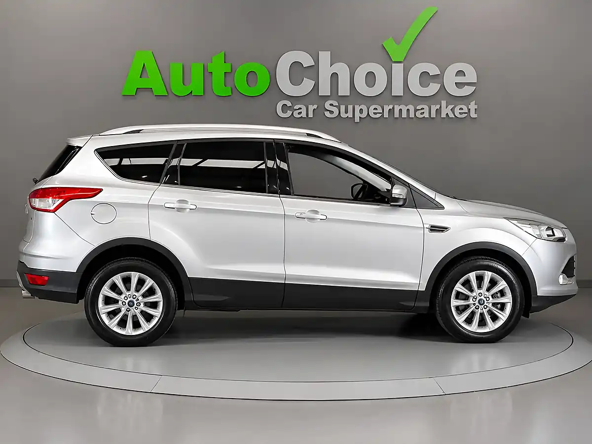 Used 2015 Ford Kuga Titanium Silver - Interior and Exterior details 8