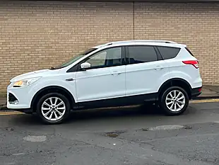 Used 2015 Ford Kuga Titanium White - Interior and Exterior details 13