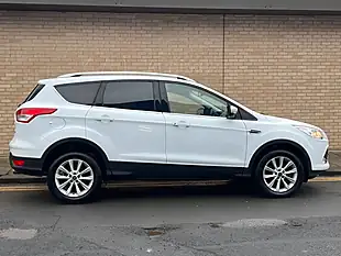 Used 2015 Ford Kuga Titanium White - Interior and Exterior details 14