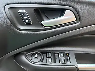 Used 2015 Ford Kuga Titanium White - Interior and Exterior details 16