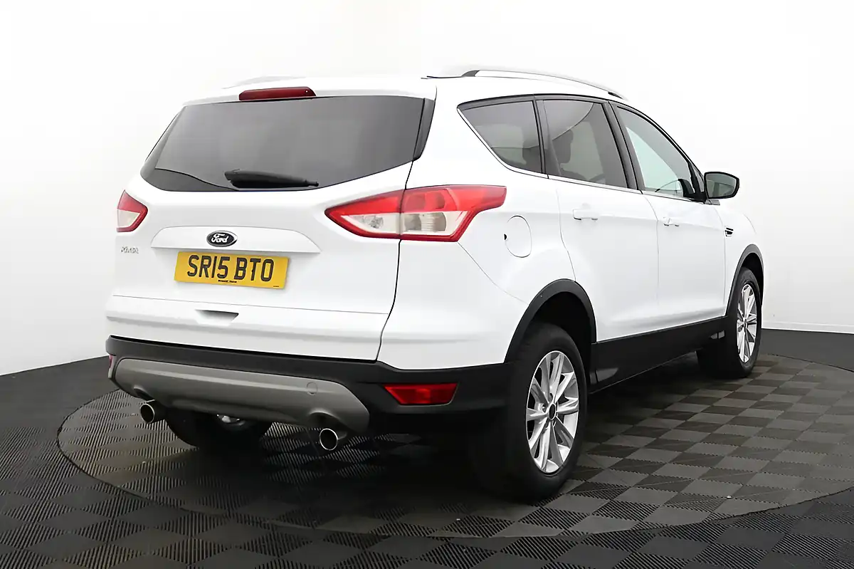 Used 2015 Ford Kuga Titanium White - Interior and Exterior details 3