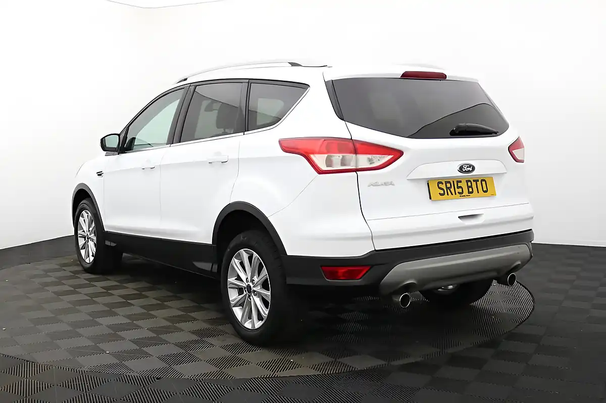 Used 2015 Ford Kuga Titanium White - Interior and Exterior details 5