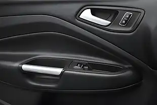 Used 2015 Ford Kuga Titanium White - Interior and Exterior details 10