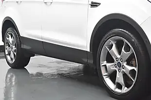 Used 2015 Ford Kuga Titanium White - Interior and Exterior details 15