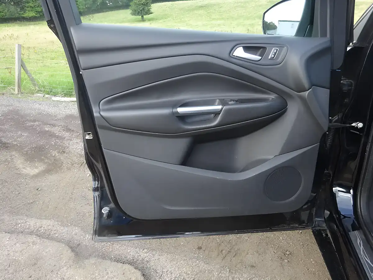 Used 2015 Ford Kuga Titanium X Black - Interior and Exterior details 14