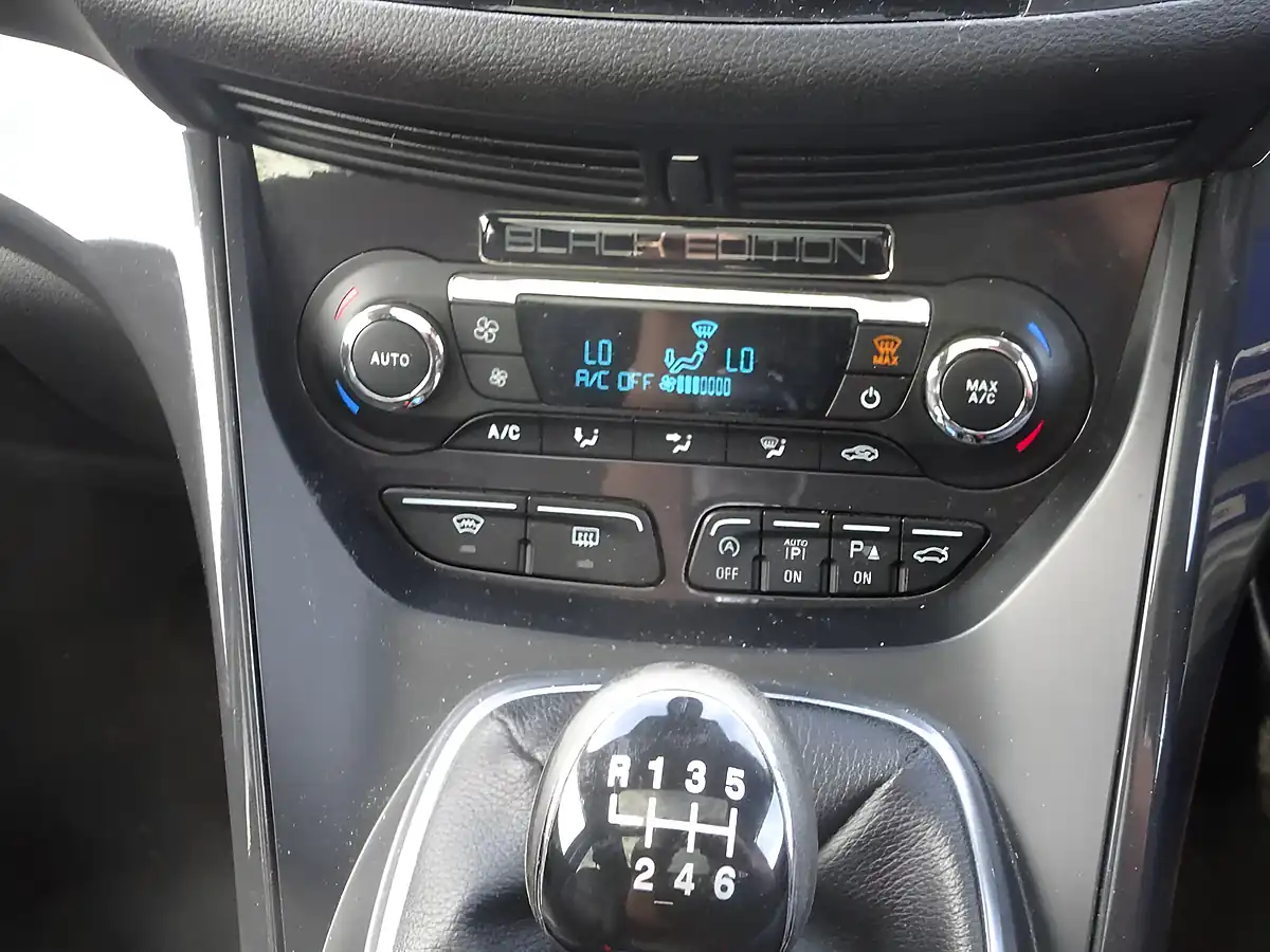 Used 2015 Ford Kuga Titanium X Black - Interior and Exterior details 19