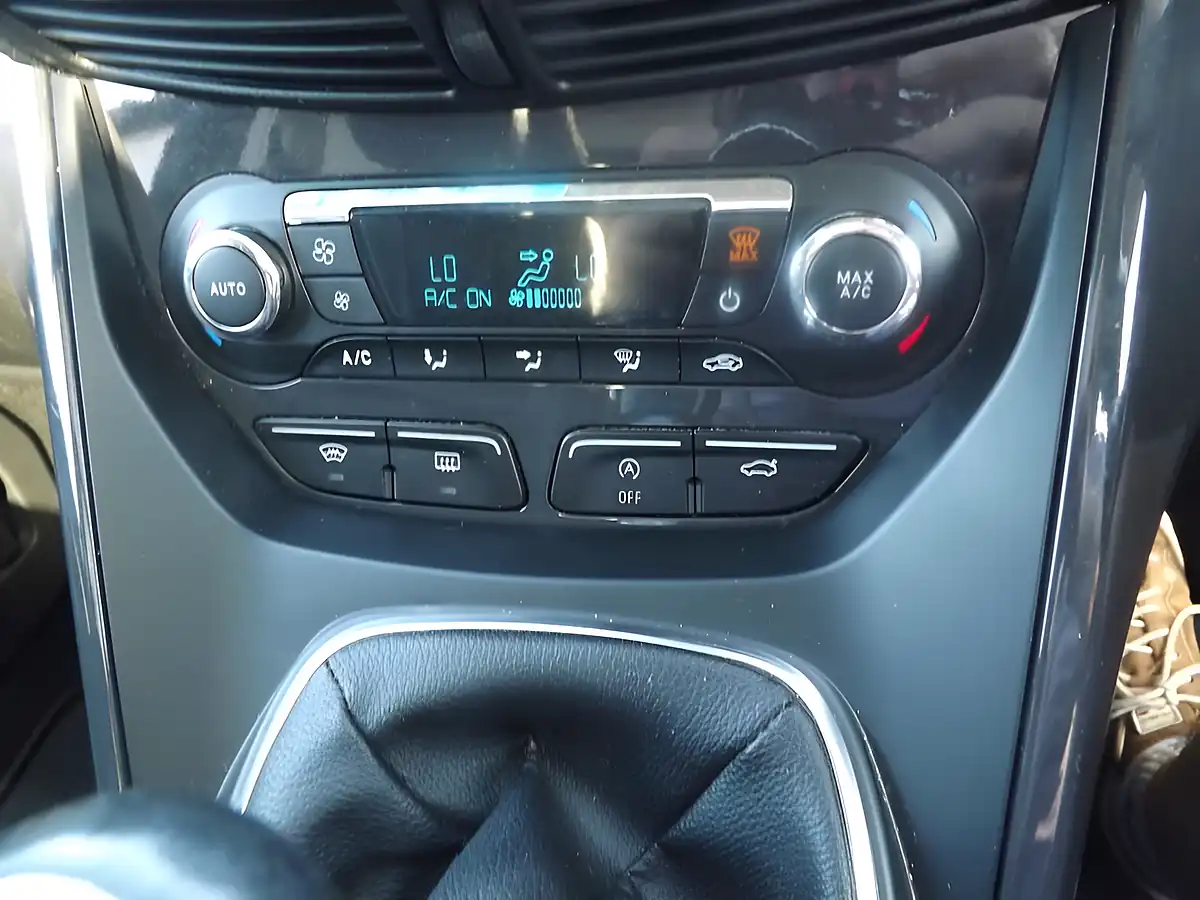 Used 2015 Ford Kuga Titanium X Sport Black - Interior and Exterior details 16