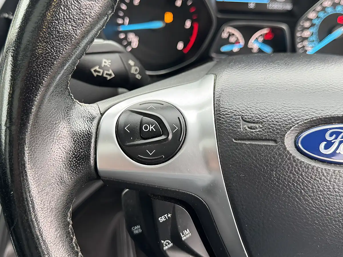 Used 2015 Ford Kuga Titanium X Sport Magnetic Grey Metallic - Interior and Exterior details 13