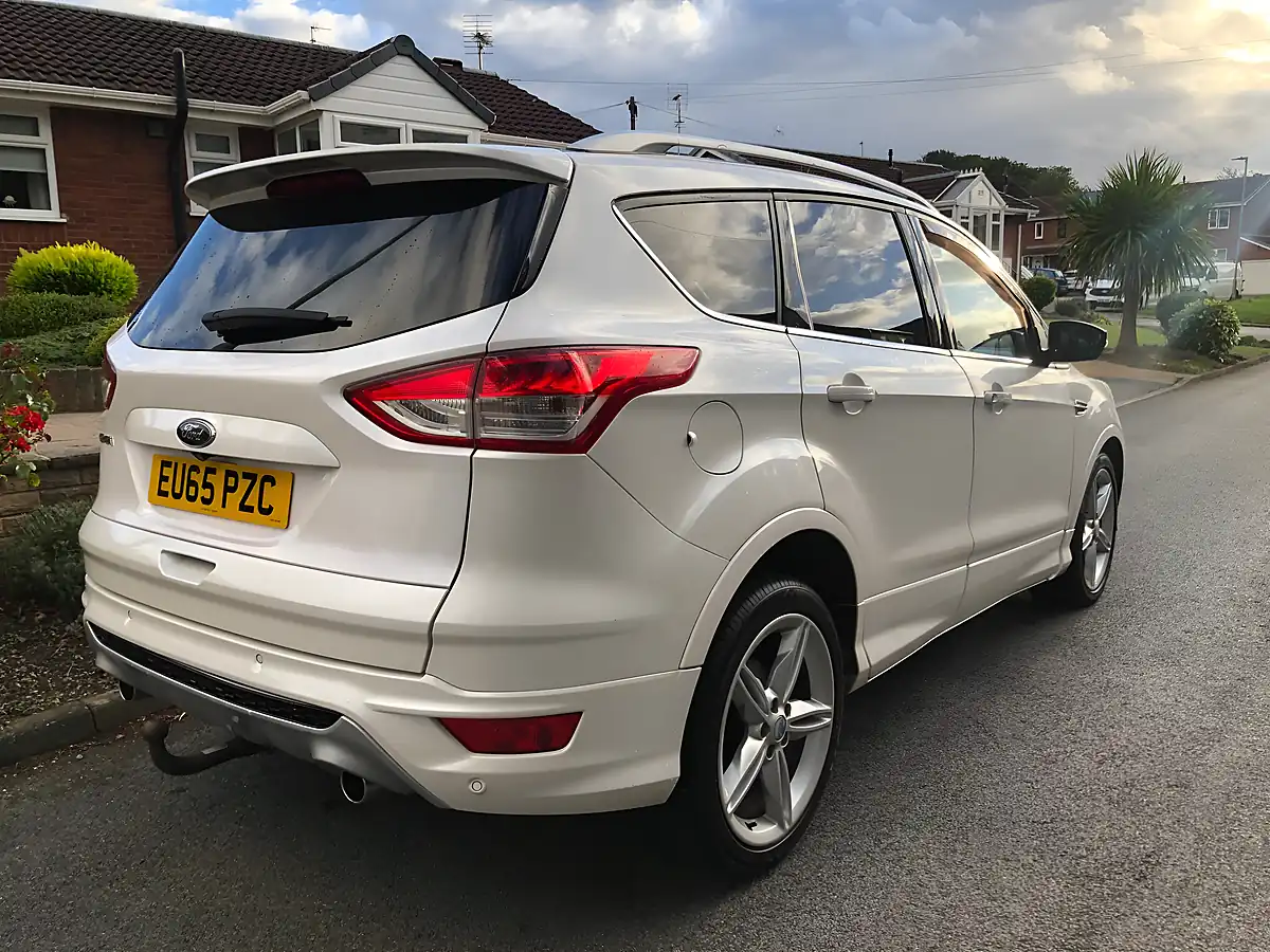 Used 2015 Ford Kuga Titanium X Sport White - Interior and Exterior details 12