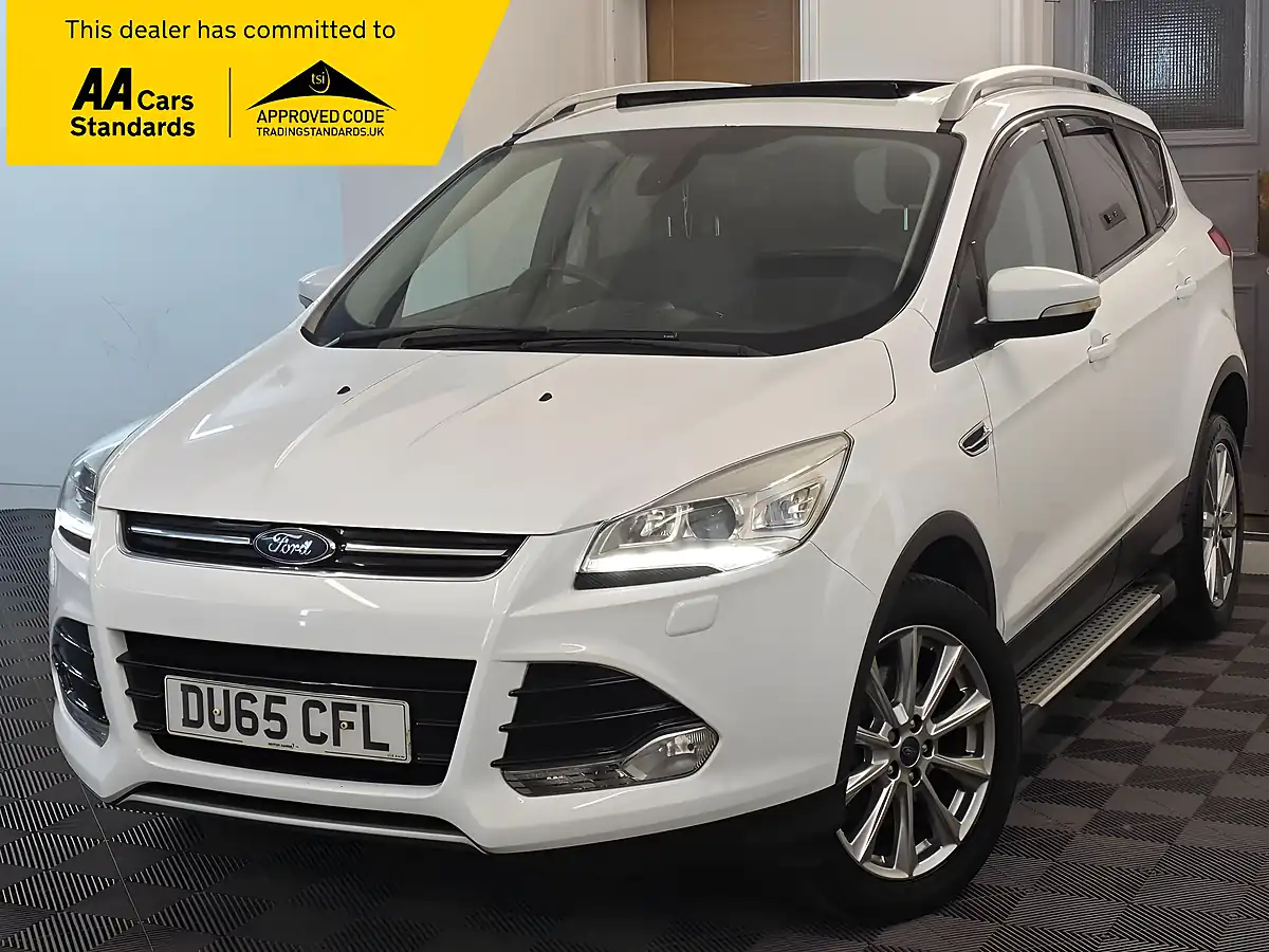 Used 2015 Ford Kuga Titanium X White - Front View