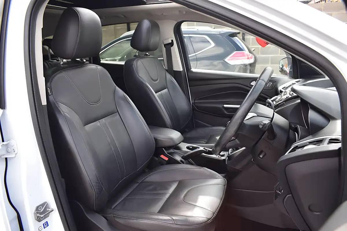 Used 2015 Ford Kuga Titanium X White - Interior and Exterior details 11