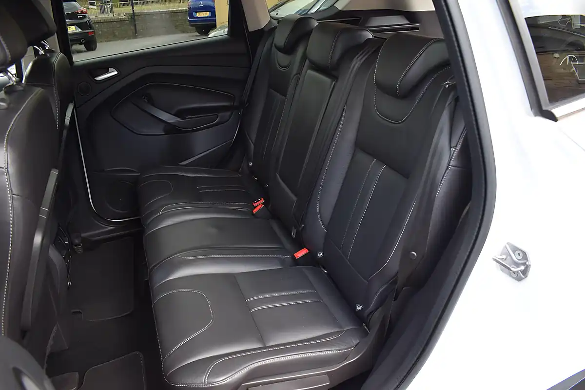 Used 2015 Ford Kuga Titanium X White - Interior and Exterior details 16