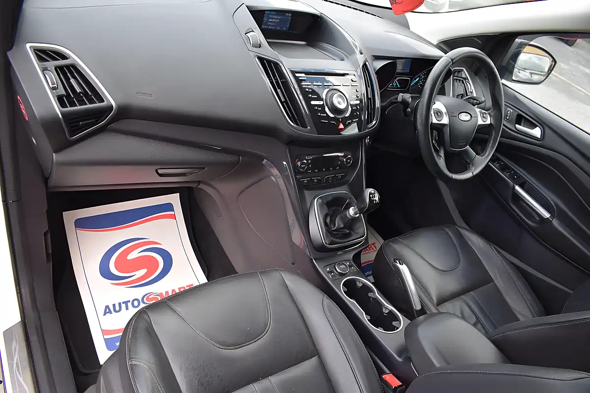 Used 2015 Ford Kuga Titanium X White - Interior and Exterior details 17