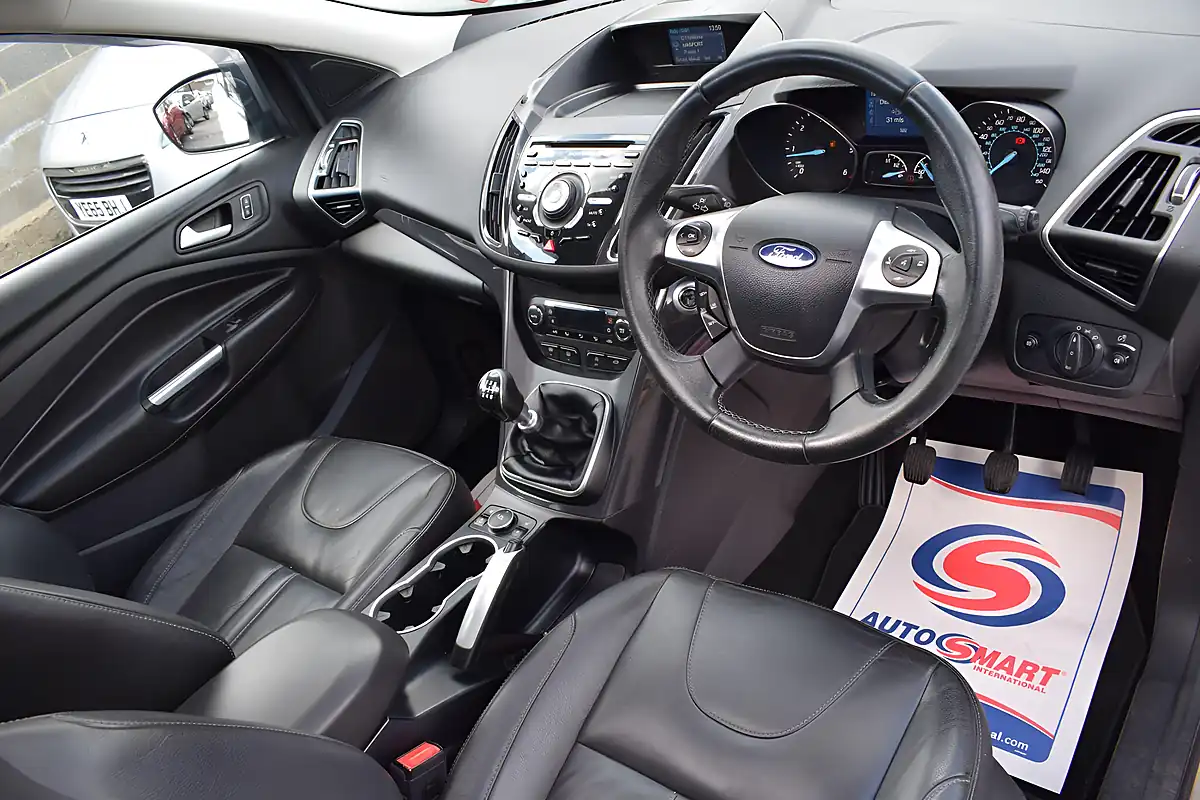 Used 2015 Ford Kuga Titanium X White - Interior and Exterior details 7