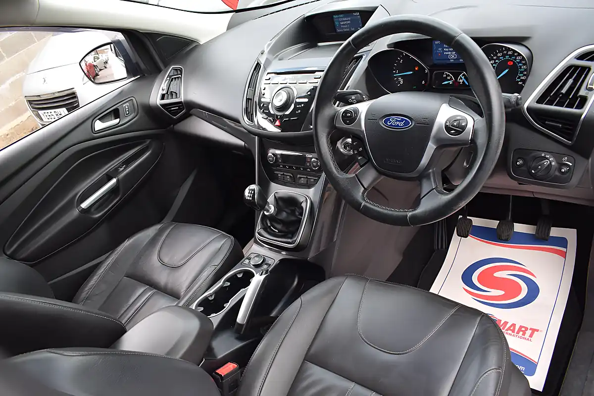 Used 2015 Ford Kuga Titanium X White - Interior and Exterior details 9