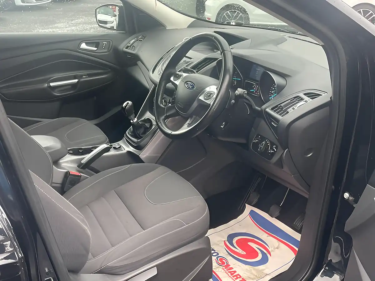Used 2015 Ford Kuga Zetec Black - Interior and Exterior details 12