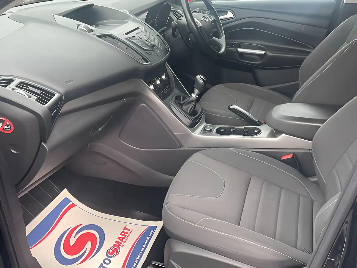 Used 2015 Ford Kuga Zetec Black - Interior and Exterior details 15