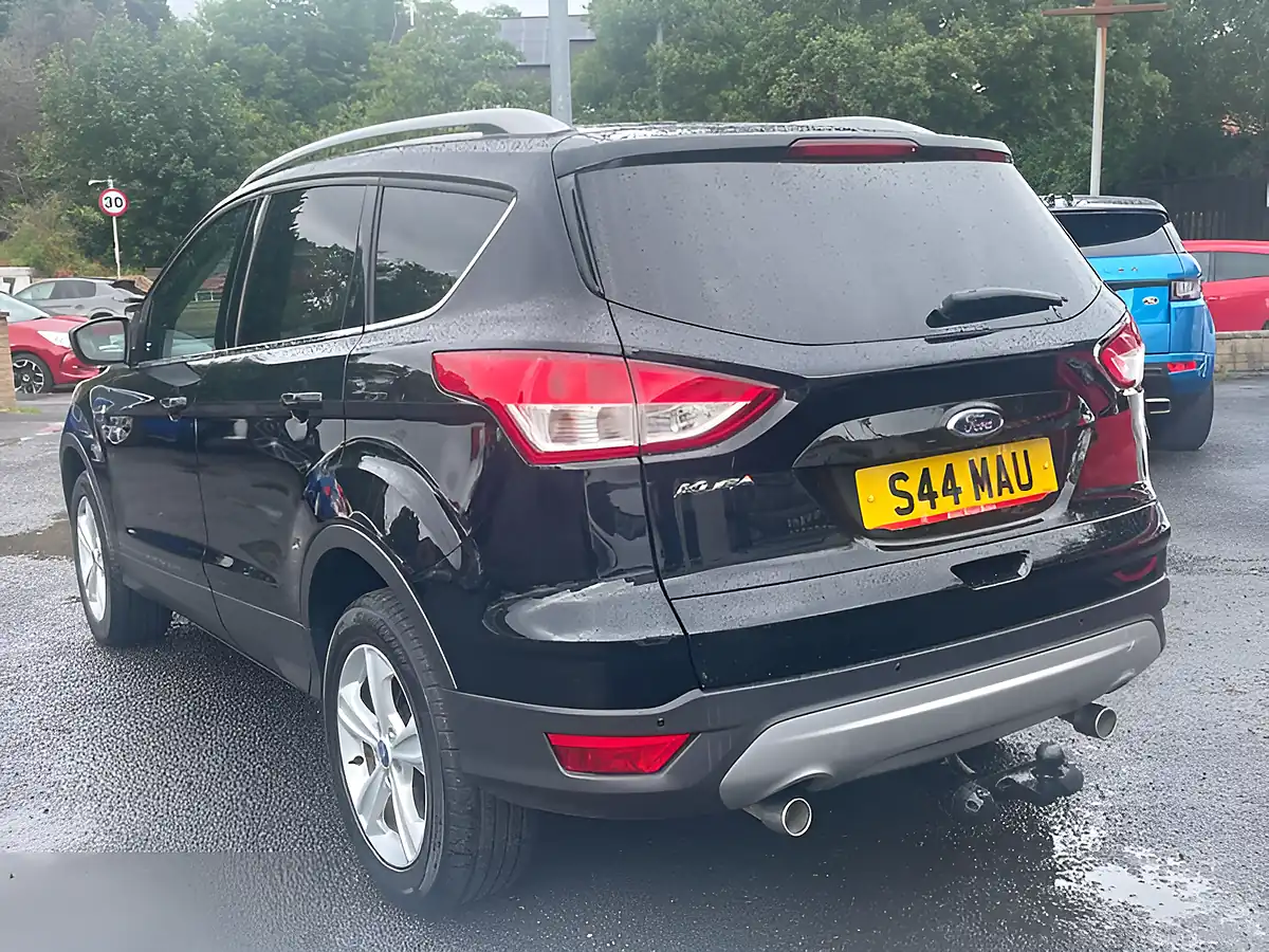 Used 2015 Ford Kuga Zetec Black - Interior and Exterior details 6