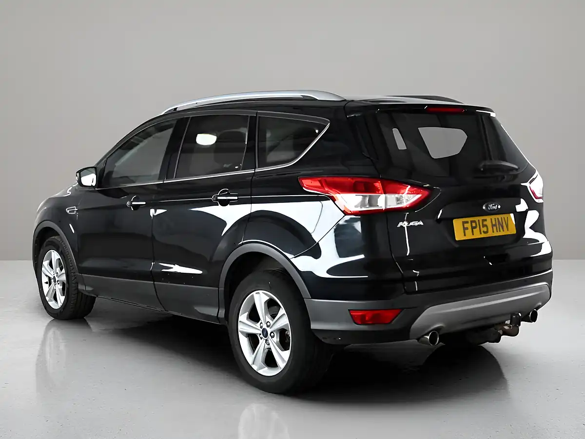Used 2015 Ford Kuga Zetec Black - Interior and Exterior details 3