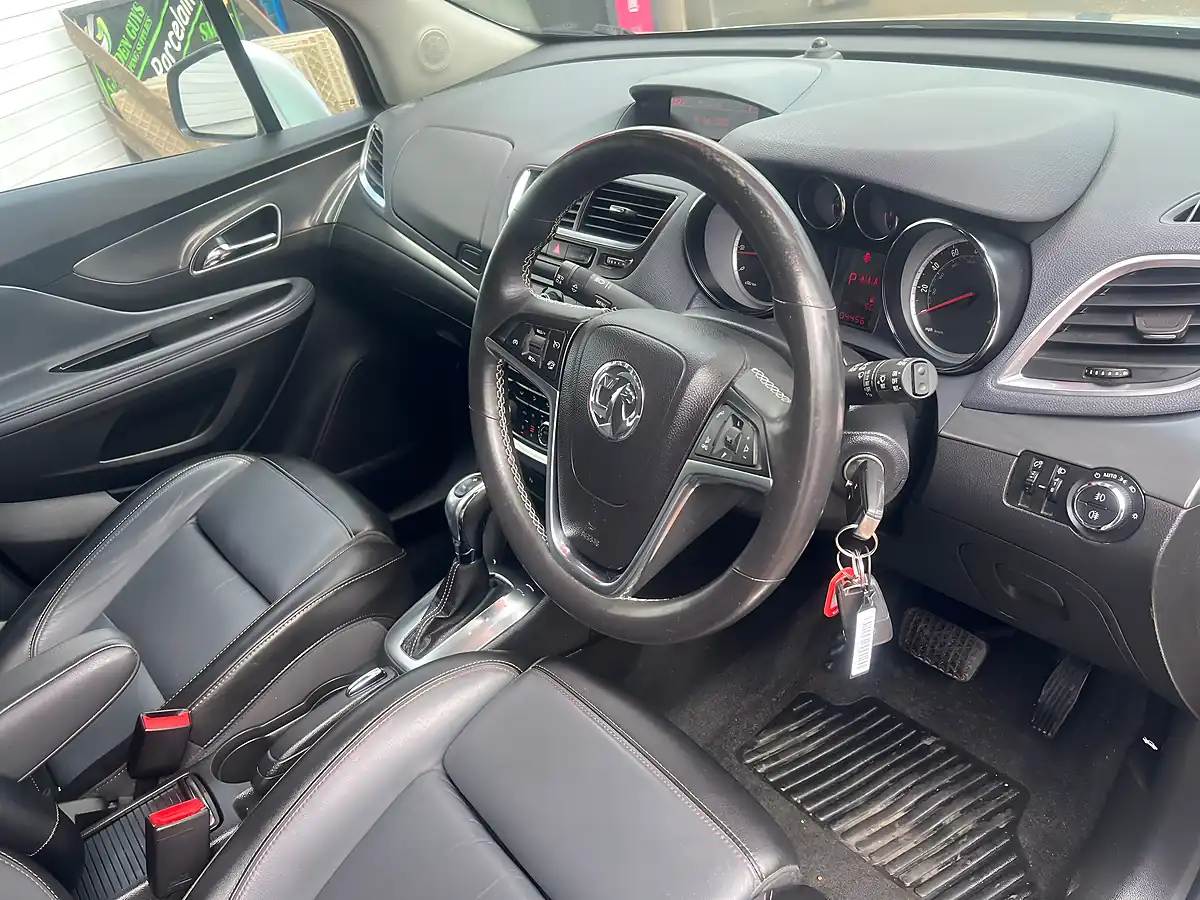 Used 2015 Ford Kuga Zetec Black - Interior and Exterior details 12