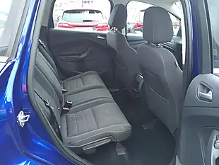 Used 2015 Ford Kuga Zetec Blue - Interior and Exterior details 17