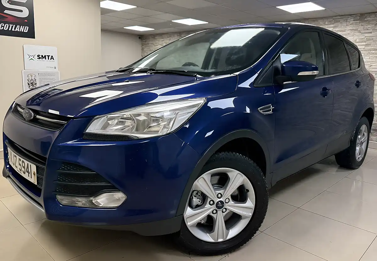 Used 2015 Ford Kuga Zetec Blue - Interior and Exterior details 2