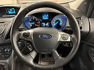 Used 2015 Ford Kuga Zetec Blue - Interior and Exterior details 5