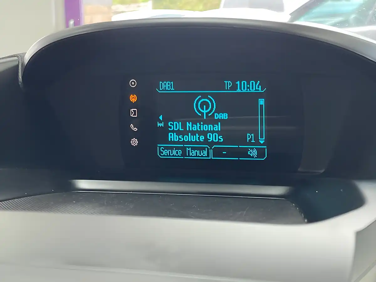 Used 2015 Ford Kuga Zetec Frozen White - Interior and Exterior details 18