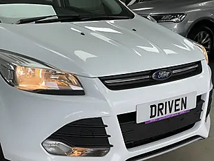 Used 2015 Ford Kuga Zetec Frozen White - Interior and Exterior details 3
