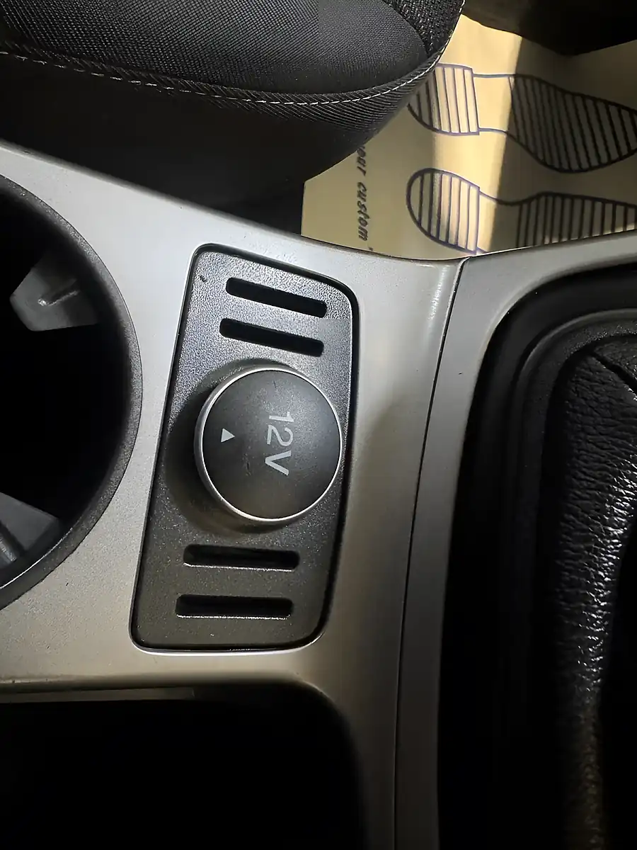 Used 2015 Ford Kuga Zetec Grey - Interior and Exterior details 18