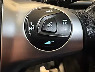 Used 2015 Ford Kuga Zetec Grey - Interior and Exterior details 19