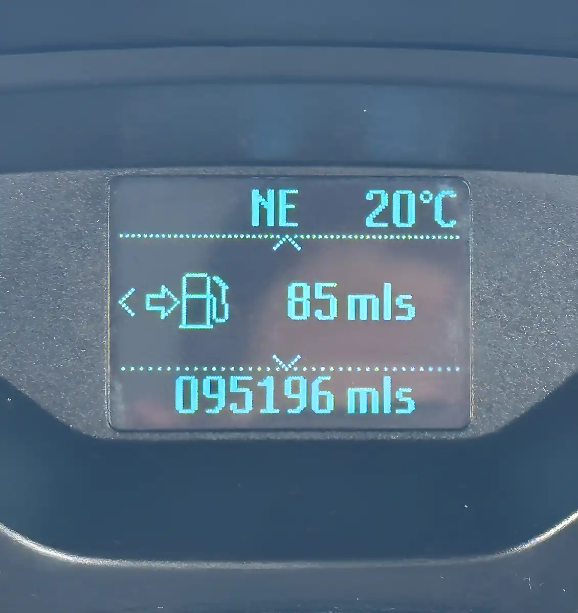 Used 2015 Ford Kuga Zetec Grey - Interior and Exterior details 17