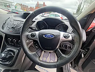Used 2015 Ford Kuga Zetec Grey - Interior and Exterior details 18