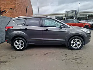 Used 2015 Ford Kuga Zetec Grey - Interior and Exterior details 7