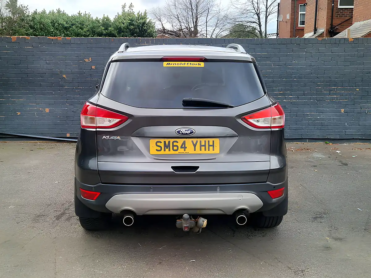 Used 2015 Ford Kuga Zetec Grey - Interior and Exterior details 9