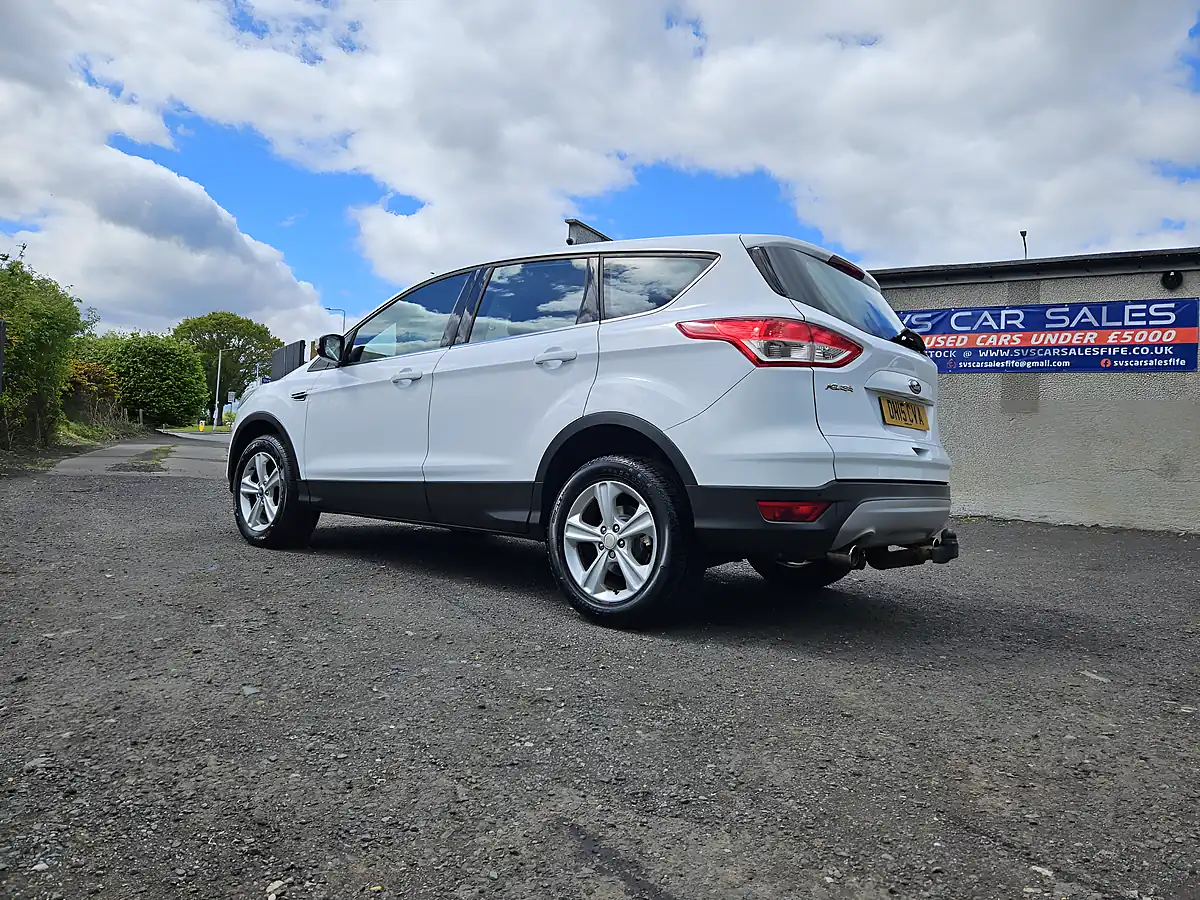 Used 2015 Ford Kuga Zetec White - Interior and Exterior details 11