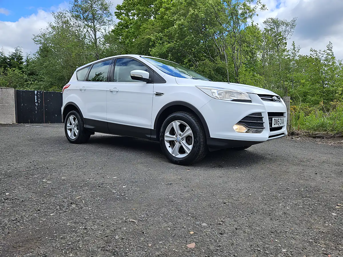 Used 2015 Ford Kuga Zetec White - Interior and Exterior details 5