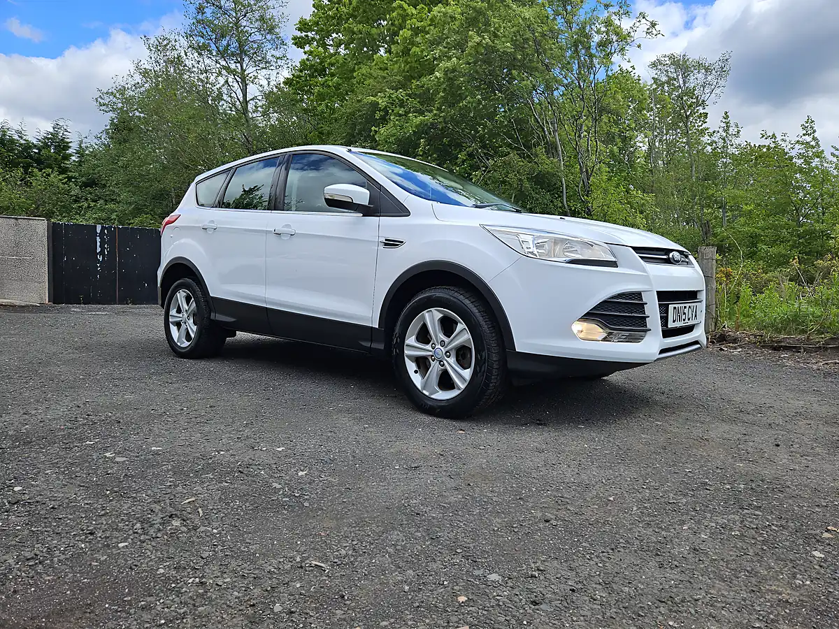 Used 2015 Ford Kuga Zetec White - Interior and Exterior details 6