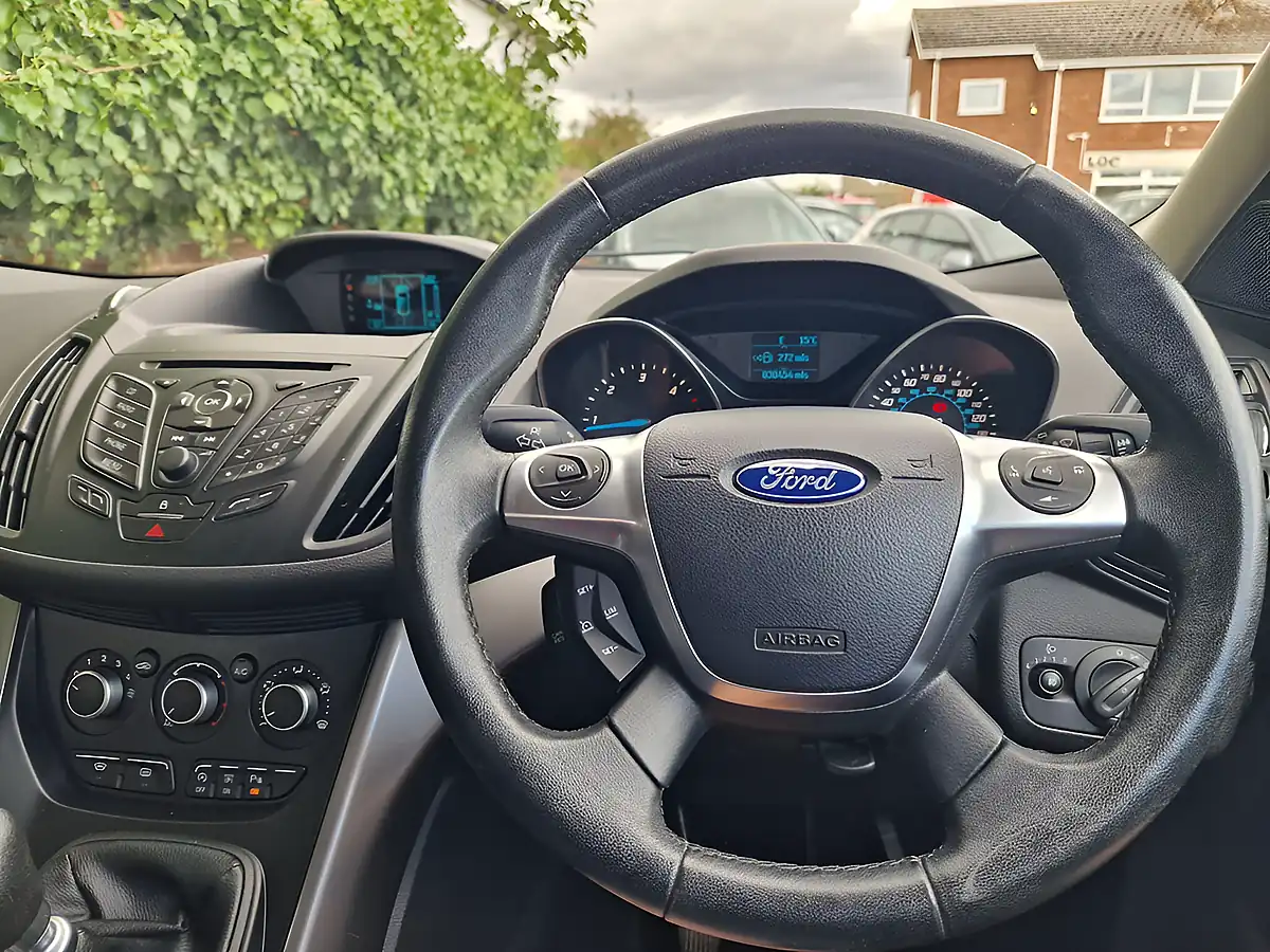 Used 2015 Ford Kuga Zetec White - Interior and Exterior details 15