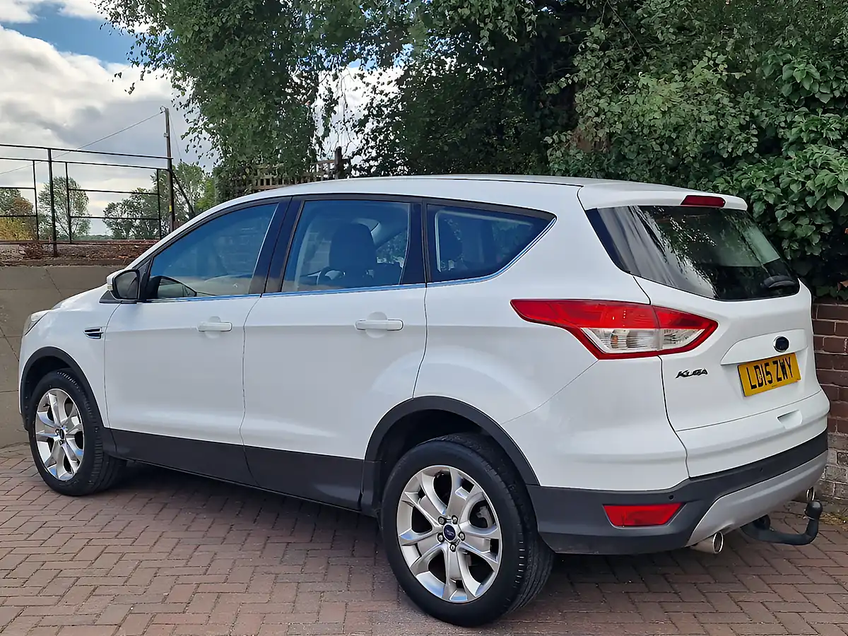 Used 2015 Ford Kuga Zetec White - Interior and Exterior details 3